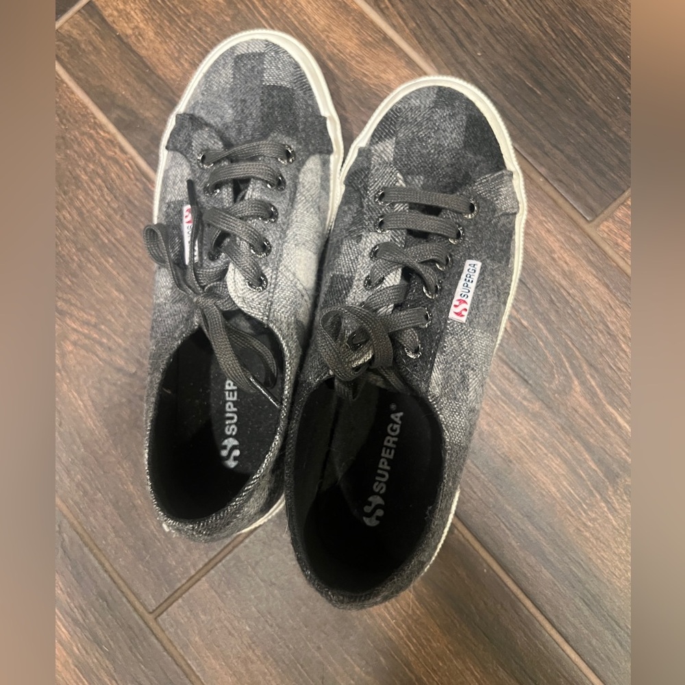 Suprega sneakers